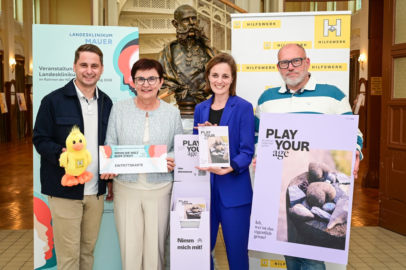Pressefoto_Praesentation_Play_Your_Age_Hilfswerk.jpg